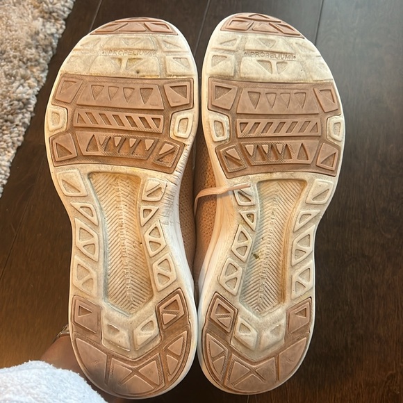 APL Women's TechLoom Breeze - Picture 6 of 8